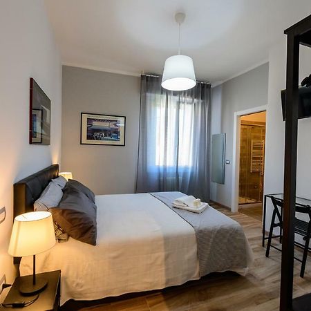 Patty'S Guesthouse Parma Bagian luar foto