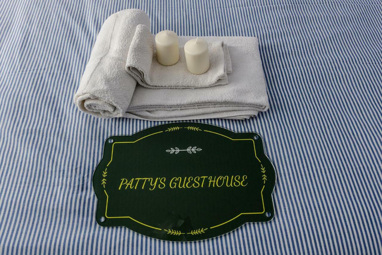 Patty'S Guesthouse Parma Bagian luar foto